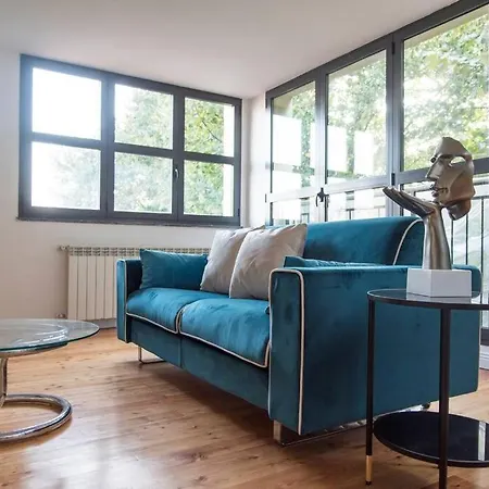 Panoramic Terrace Loft Near Park
